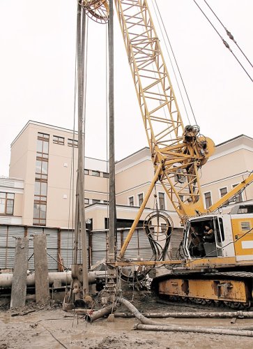 Буровая установка на объекте