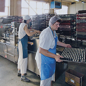 На этой машине по производству палочек изначально стояли Fuji. Сейчас все по мере прихождения в негодность было заменено на Веспер