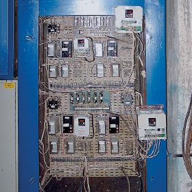 Электрощит управления насосами подачи теплоносителя с преобразователями EI-8001