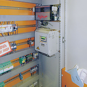 Софт-стартер насоса подачи воды